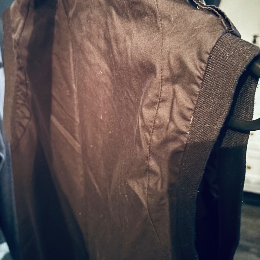 Member’s Only Vest - Picture 3 of 4